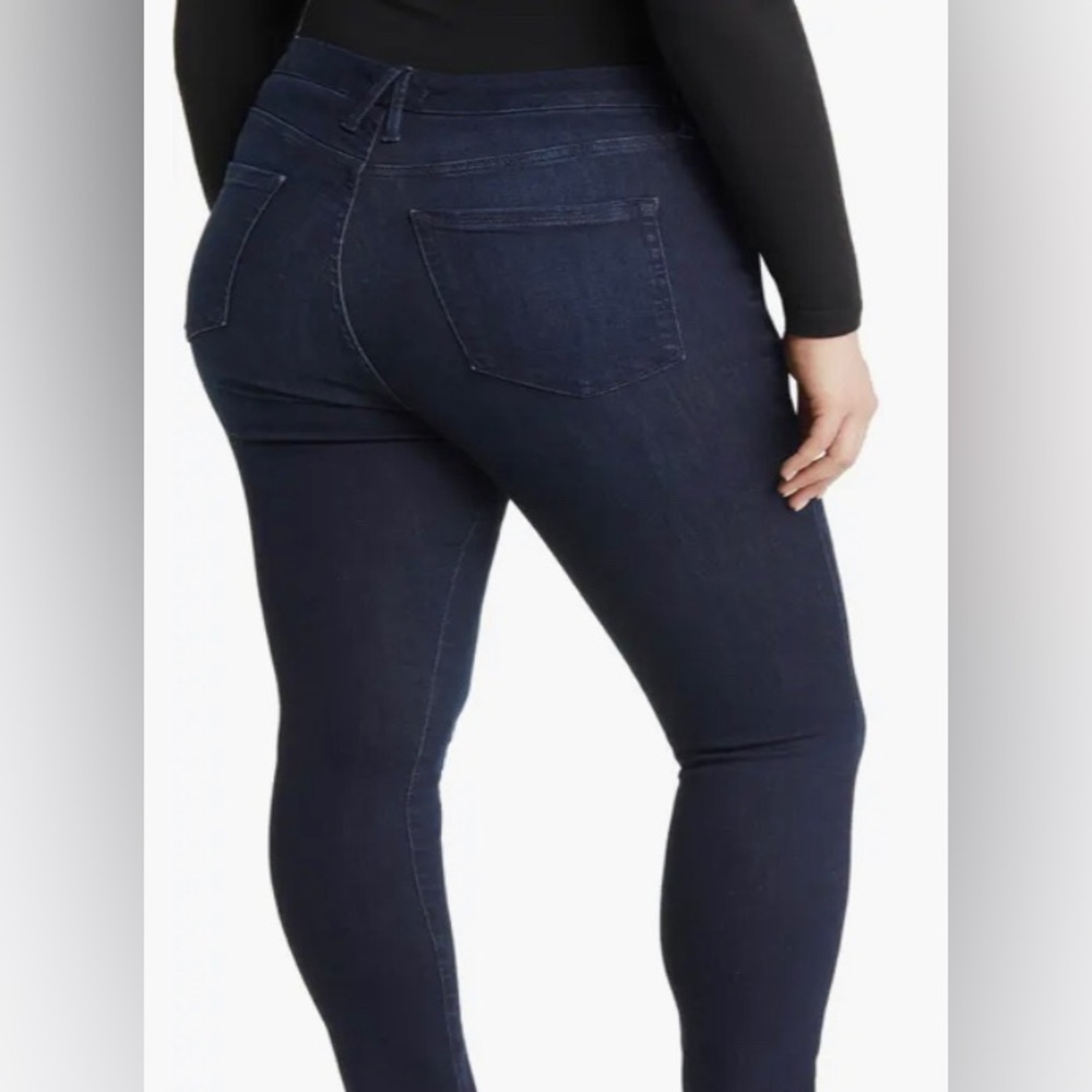 Good American Good Legs Jeans